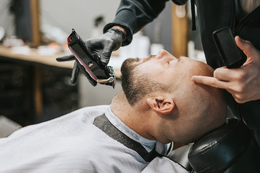 Rutina de cuidado personal para hombres ocupados: consejos prácticos para lucir y sentirse bien en poco tiempo